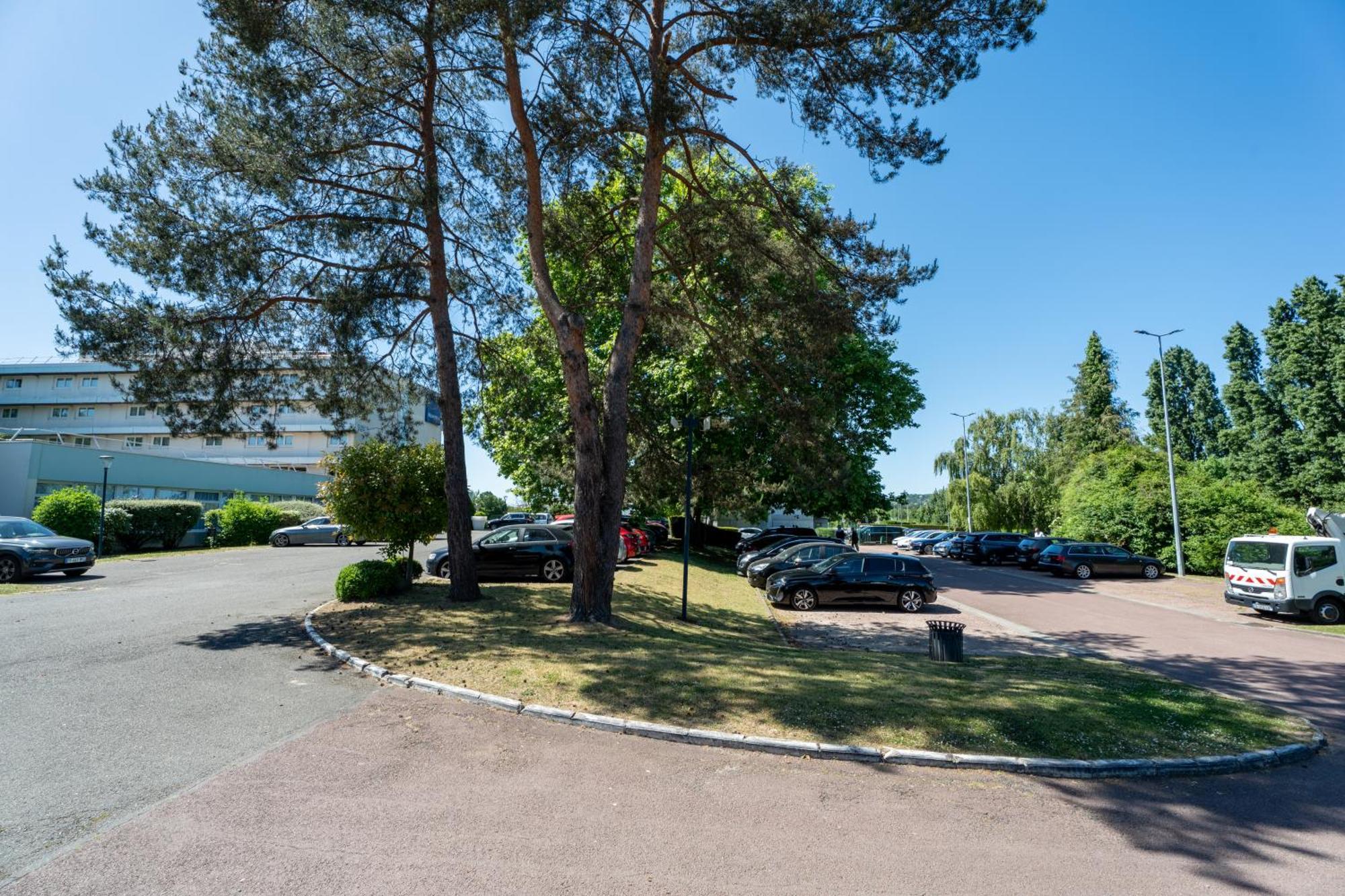 Novotel Poissy Hotel