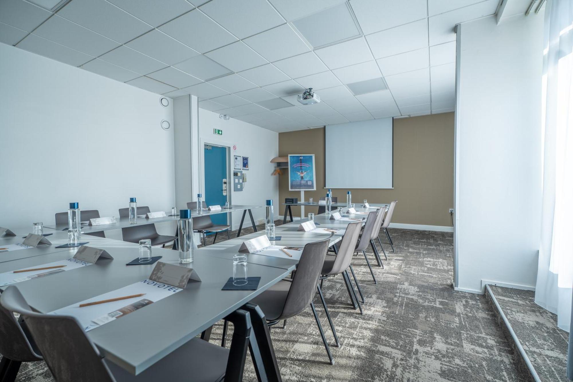 Novotel Poissy 4*