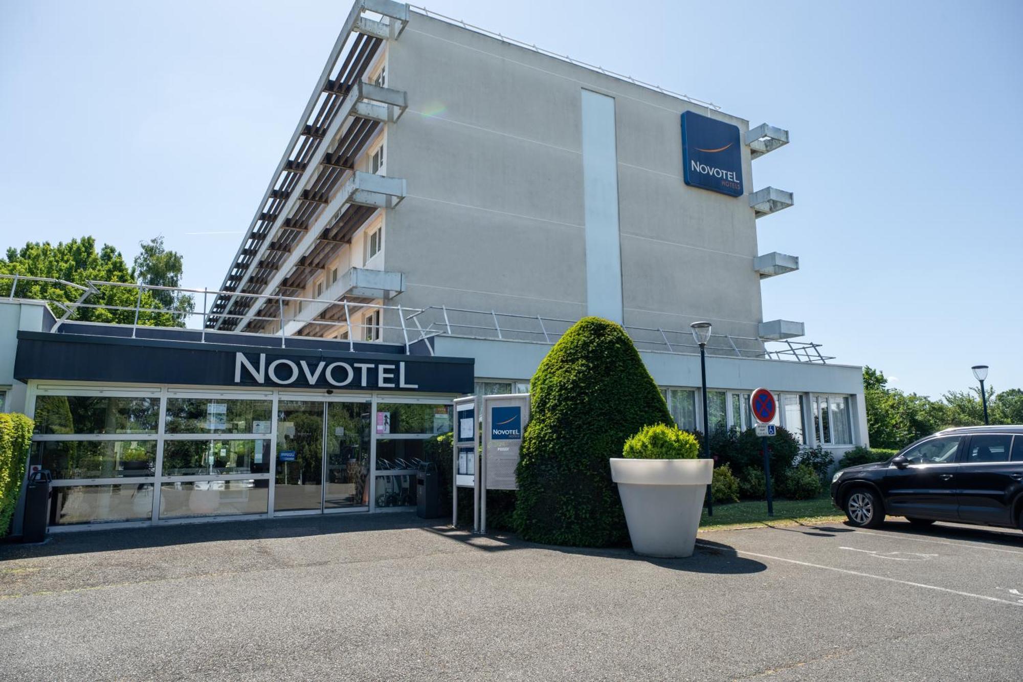 Hotel Novotel Poissy 4*