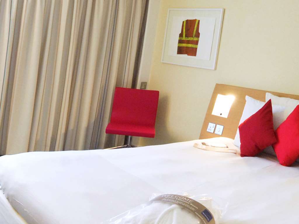 Hotel Novotel Poissy 4*